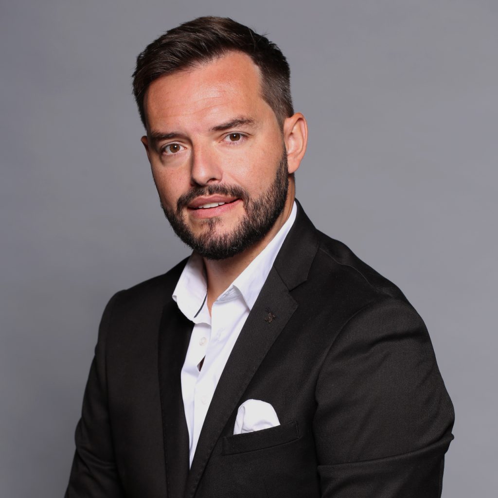 Thomas Wanjura Media.Army